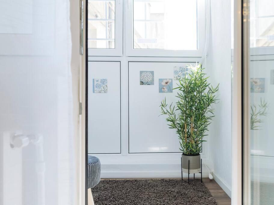 Cozy Studio Next To House Of Parliament Bucareste Exterior foto